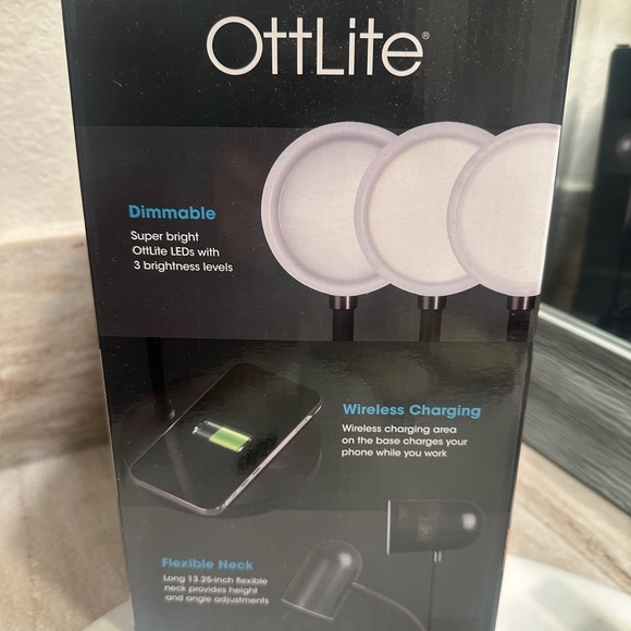 NIB LED Brody Wireless Charging Desk Lamp - OttLite - Picture 12 of 14